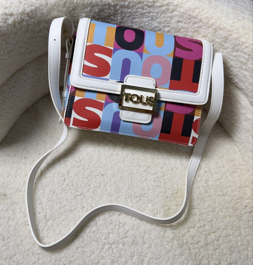 Sling bag adjustable t0us (Category: Cross-body Bags) located in Binmaley. Submitted by amayscollections (Listing ID 1471139283, Image 2). Description: Origqual. Sale t0us Crossbody bag super mahalya yan ses search mo brand na yan for only ₱750+sf payment first ₱820+sf cash on delivery 📍pangasinan We Ship Nationwide po🚚.