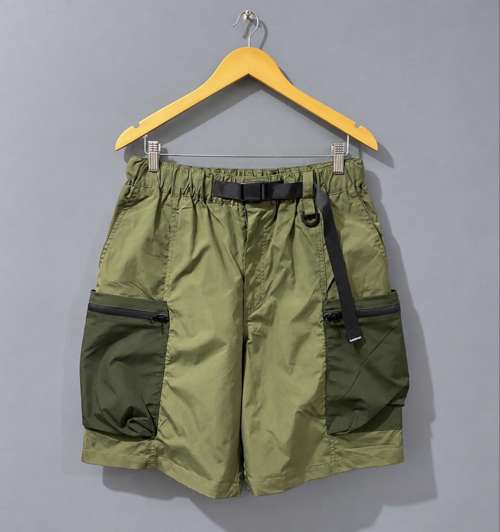 SmokingLife Functional Multi-Pocket Utility Cargo Shorts (Category: Shorts) located in Makati City. Submitted by kendrickstuffs (Listing ID 1471149684, Image 1). Description: SmokingLife Functional Multi-Pocket Utility Cargo Shorts Large ontags 30'-38' waistline garterized w nylon web belt system 21' length 12' leg opening 9' inseam No issue Verygood condition 1300 only.