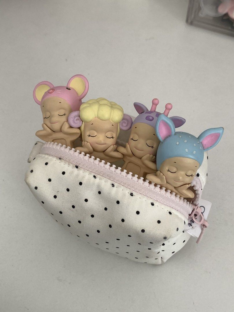 Sonny angel dreaming hippers set only ! (Category: Interactive Toys) located in Quezon City. Submitted by jaikyoi (Listing ID 1471244926, Image 1). Description: X to sensi, has chip paints Selling only as a set .