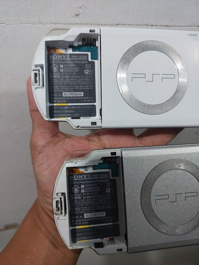 Sony PlayStation Portable PSP-2000 Handheld Console (Category: PlayStation) located in Quezon City. Submitted by jpnvintageonline (Listing ID 1471223449, Image 2). Description: SONY PSP 2000 Tested power working No battery cover and battery for parts repair restoration What you see is what you get .