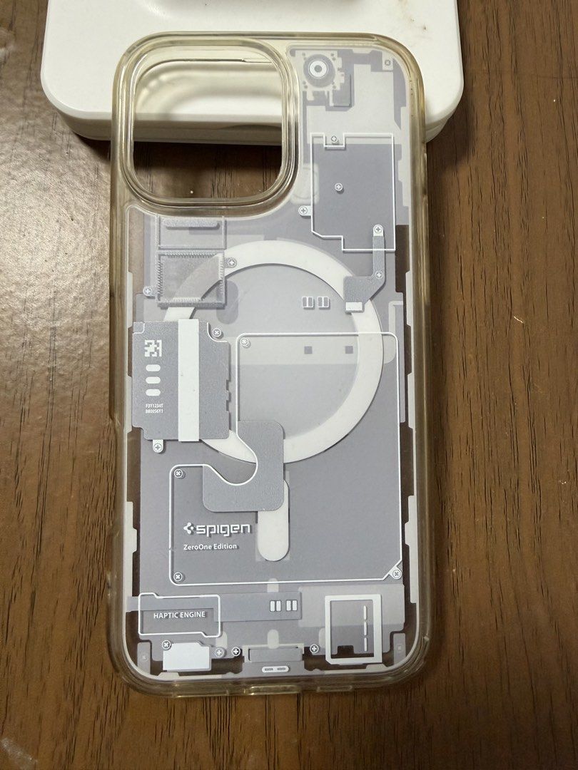 Spigen iPhone 16 Pro Max Mag Fit Clear Case (Category: Cases & Sleeves) located in Cavite. Submitted by jy.dg (Listing ID 1471259213, Image 2). Description: Selling my preloved Spigen iPhone 16 Pro Max Mag Fit Clear Case bought from Spigen physical store. Lightly Used. Condition may vary due to photo lighting. It’s still great if you put your phone w/ White or black color. Slightly nego RFS: Sold my 16 Pro Max For inquiries, kindly DM. Thank you.