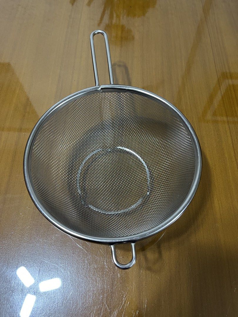 Stainless Steel Strainer 18cm (Category: Other Kitchenware & Tableware) located in Quezon City. Submitted by doublelkitchenwares (Listing ID 1471173454, Image 2). Description: Stainless Steel Strainer Made in Japan 18x8cm Solid makapal and mabigat Minimal sign of usage Pick up or shipping via lalamove Provincial 🚚j&t Novaliches Qc.