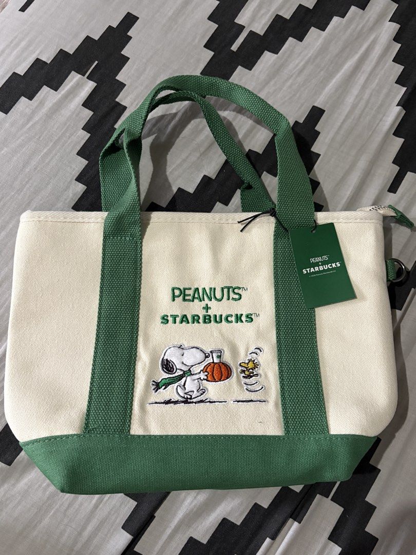 Starbucks x Peanuts tote bag (Category: Tote Bags) located in Makati City. Submitted by goodstuff.phl (Listing ID 1471191672, Image 1). Description: .