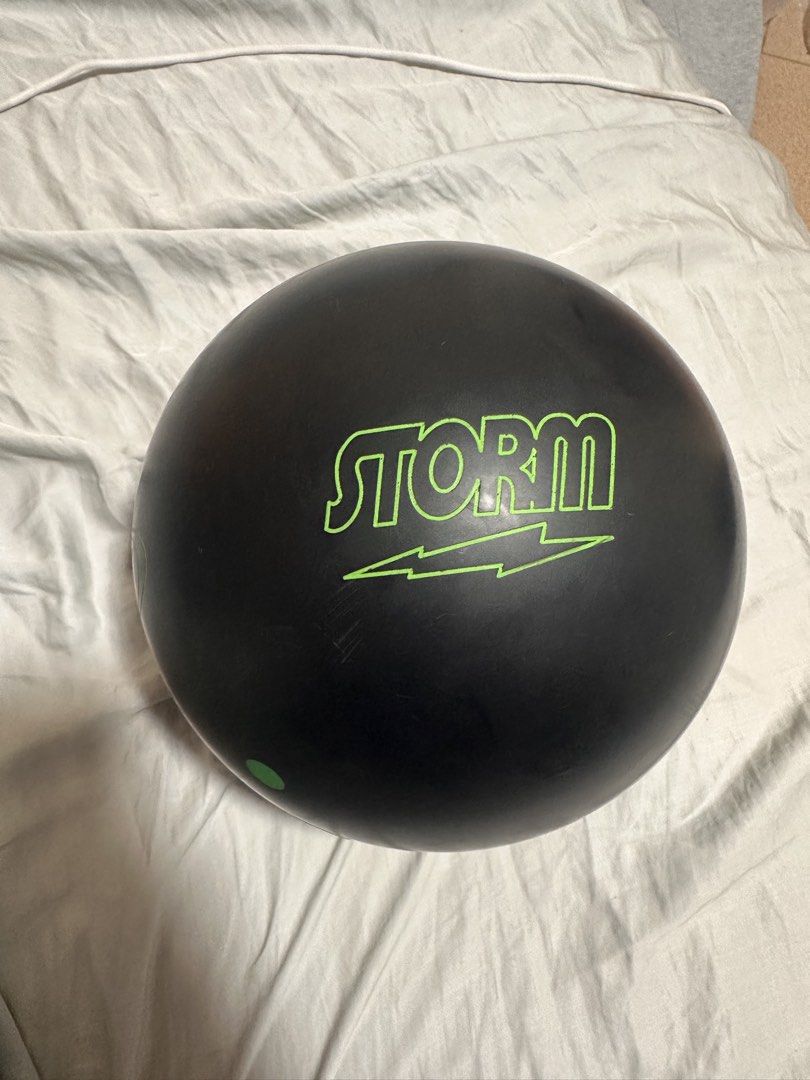 Storm Pitch Black Bowling Ball, Sports Equipment, Sports & Games ...