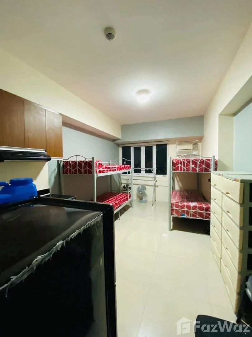 Studio Condo for sale at Silk Residences (Category: Apartments & Condos) located in Makati City. Submitted by propertyproph (Listing ID 1471165475, Image 1). Description: 🏙️ FOR SALE | THE SILK RESIDENCES – TOWER 1 | STUDIO UNIT ✨ 📍 Sampaloc, Manila Own a cozy studio unit with a private balcony at The Silk Residences, ideal for personal use or rental investment. Located on the 19th floor, this property also comes with an optional parking slot. 