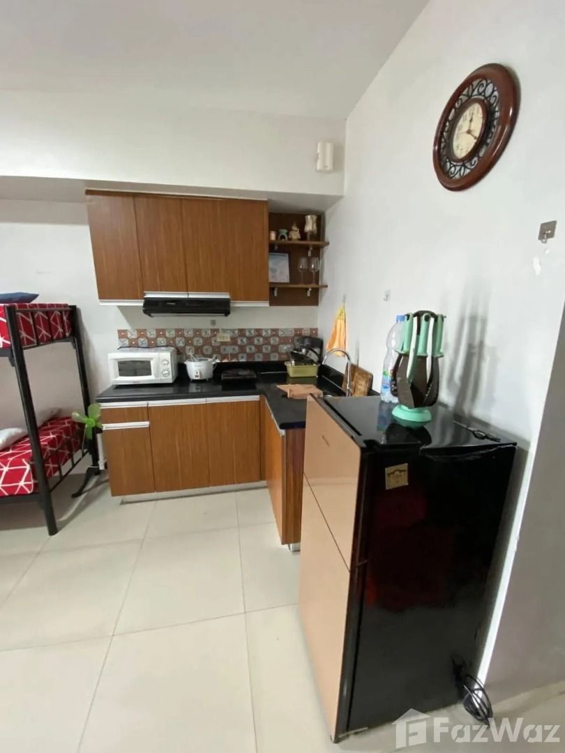 Studio Condo for sale at Silk Residences (Category: Apartments & Condos) located in Makati City. Submitted by propertyproph (Listing ID 1471166033, Image 2). Description: 🏙️ FOR SALE | THE SILK RESIDENCES – TOWER 1 | STUDIO WITH BALCONY ✨ 📍 Sampaloc, Manila Enjoy comfortable city living in this studio unit with a private balcony at The Silk Residences. Located on the 19th floor, this property is ideal for personal use or rental investment. 🏡 P