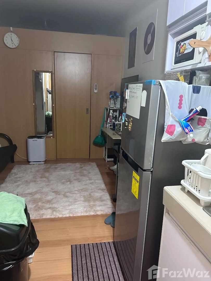 Studio Condo for sale at Trees Residences (Category: Apartments & Condos) located in Makati City. Submitted by propertyproph (Listing ID 1471149022, Image 3). Description: 🌿🏙️ FOR SALE | ₱5M ALL-IN | TREES RESIDENCES – QUEZON CITY 📍 Quezon City, Metro Manila Enjoy comfortable city living or invest in this semi-furnished studio unit at Trees Residences, ideal for first-time buyers, young professionals, or rental investment. 🏡 PROPERTY DETAILS 