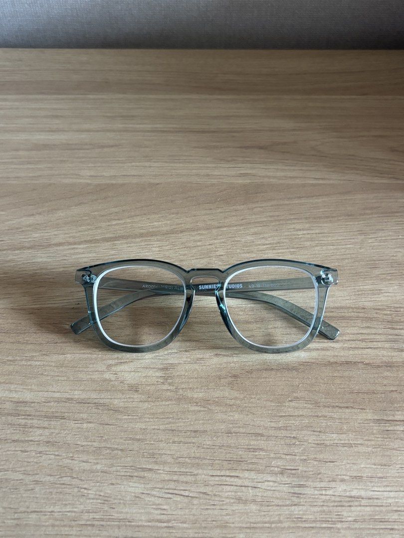 Sunnies | Yoji in Albatross (Category: Sunglasses & Eyewear) located in Iloilo. Submitted by mn.067 (Listing ID 1471164319, Image 1). Description: Model: Yoji Albatross (ARO014i) Color: Transparent with blue-ish hue Only used once or twice.