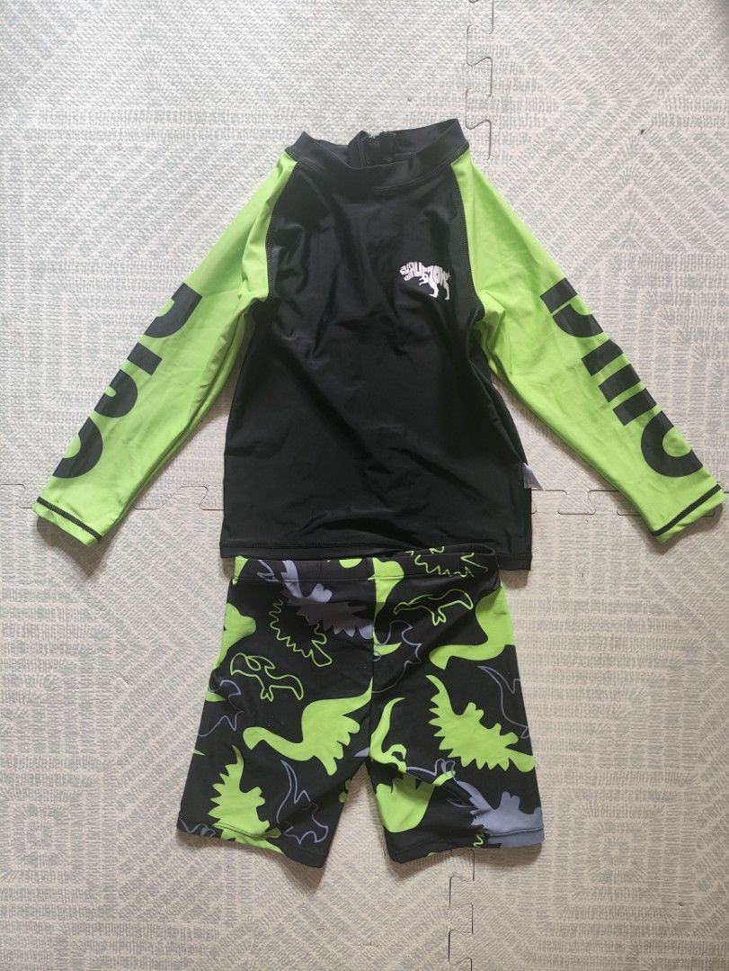 Swimwear for Boys 🦖 (Category: Babies & Kids Fashion) located in Taguig. Submitted by cleanupmomma (Listing ID 1471242870, Image 1). Description: Please take time to read ❤️ Sold as Set fits 4-6 yrs old minimal flaws sa short top is EUC wyiwyg.