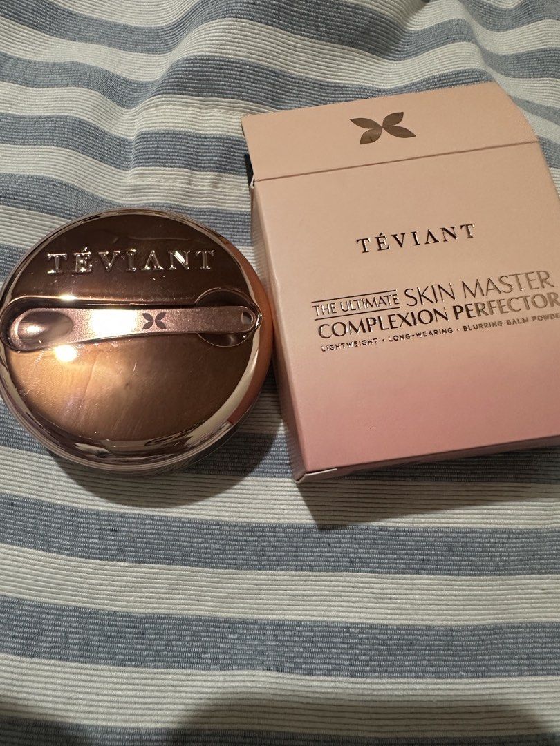 Teviant Skin Master Complexion Perfector in Black Light 0.5 (Category: Makeup) located in Davao. Submitted by krau_ (Listing ID 1471203395, Image 2). Description: More than Half the SRP! Last price posted! Purchased this at 920 Used only a few scoops please see dent on the actual product Shade: Blank Light 0.5 (Lightest shade) Rfs: I don’t know how to use it properly.