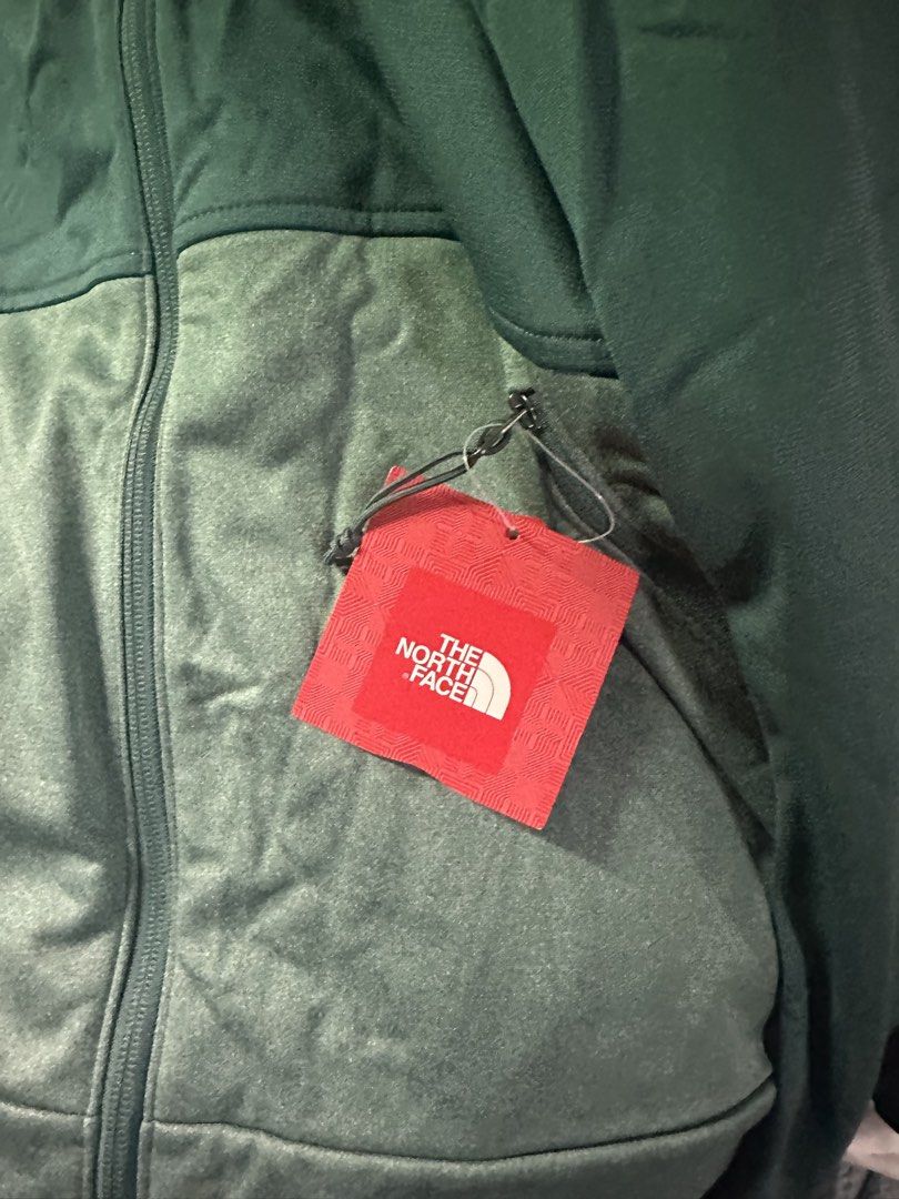 The North Face Jacket , size Large (Category: Coats, Jackets and Outerwear) located in Manila. Submitted by jeffbabyface (Listing ID 1471185238, Image 3). Description: Negotiable .
