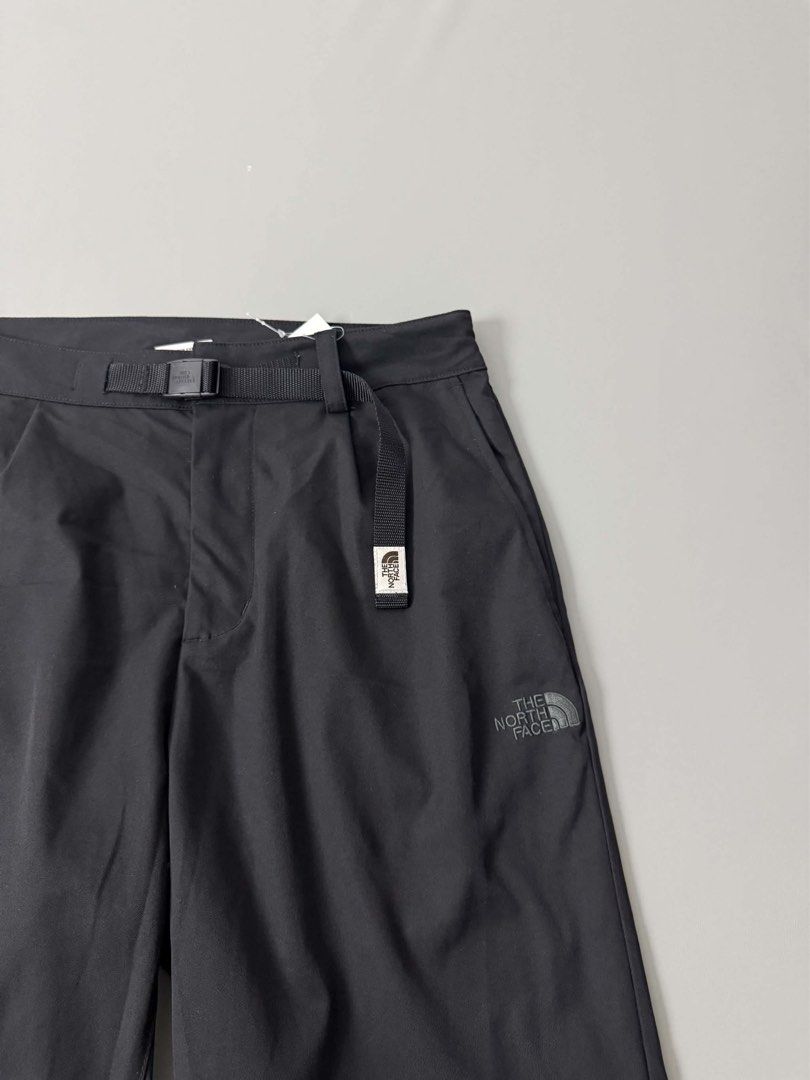 THE NORTH FACE NSE BELTED TROUSERS (Category: Jeans) located in Guagua. Submitted by sweetboyy (Listing ID 1471137045, Image 2). Description: THE NORTH FACE NSE BELTED TROUSERS EXCELLENT CONDITION SIZE 30 ON TAG DIMES: WAISTLINE 30-32 / LENGTH 37 / LEG OPENING 7.5.