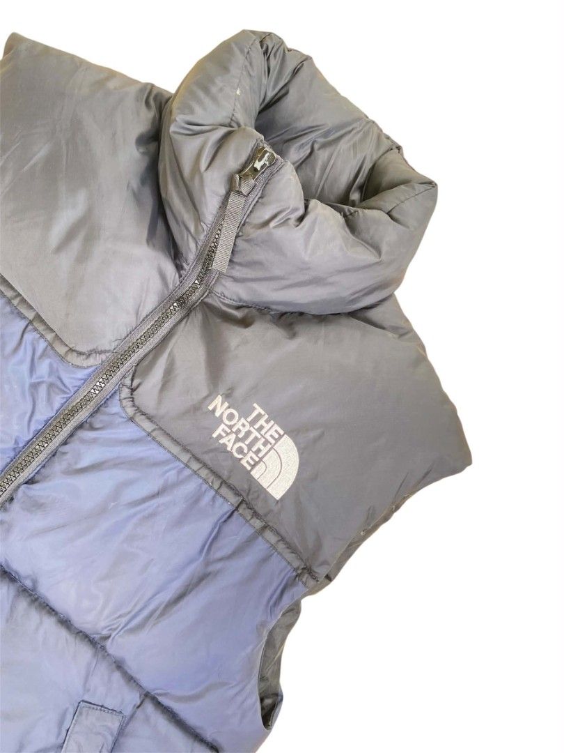 THE NORTH FACE PUFFER VEST (Category: Vests) located in Cauayan City . Submitted by reigner_thrift (Listing ID 1471199802, Image 3). Description: THE NORTH FACE PUFFER VEST Size:S/M W:20 L:23 Condition: Excellent Issue: None Color: 10/10.
