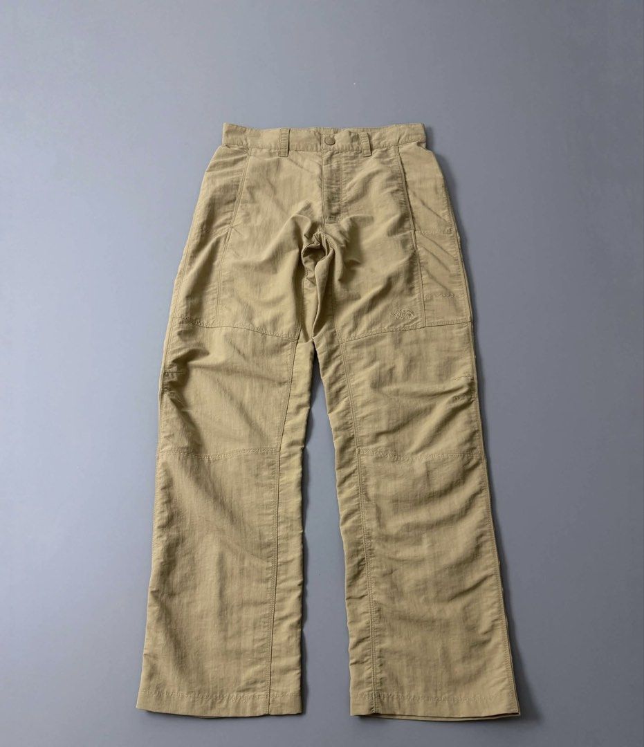 THE NORTH FACE RELAXED-FIT UTILITY PANTS (Category: Jeans) located in Guagua. Submitted by sweetboyy (Listing ID 1471137808, Image 1). Description: THE NORTH FACE RELAXED-FIT UTILITY PANTS EXCELLENT CONDITION SIZE 30 ON TAG DIMES: WAISTLINE 30-32 / LENGTH 41 / LEG OPENING 9.