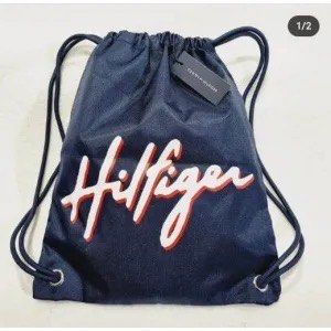 Tommy Hilfiger Signature Script Gym Sack - Blue (Category: Backpacks) located in Las Pinas. Submitted by epitome.mnl (Listing ID 1471130774, Image 3). Description: 💎Brand New with tag 💎Tommy Hilfiger 💎Size One 💎SRP 30USD 💎All items 100% original 📌MOP GCASH or BDO 📌SF Shouldered by the buyer 📌Lalamove/Grab (via sched) 📌Flash / Gogo Express Provincial 80-240 📌Meetups: Las Pinas/Alabang/Laguna via schedule.