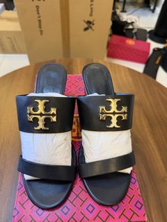 (Category: ) located in . Submitted by trueluxury_boutique (Listing ID 1471164104, Image 1). Description: .
