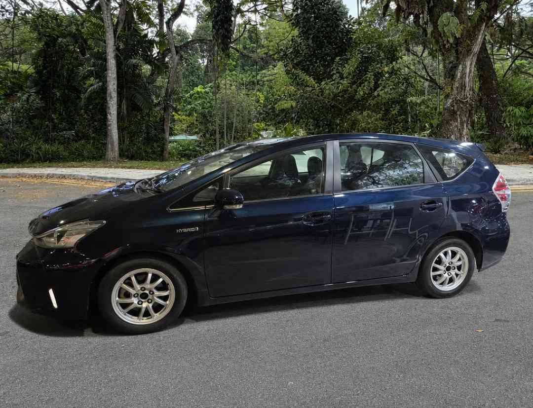 Toyota Prius Alpha Hybrid 1.8 Plus 7-Seater (A), Cars, Used Cars on ...