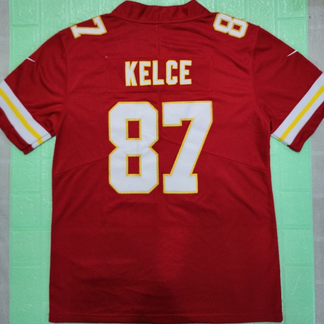 Kelce #87 Kansas City Chiefs NFL Jersey Red Medium (Category: Activewear) located in Davao. Submitted by stephcurry30_30 (Listing ID 1471165216, Image 1). Description: DM for more details. Size by tag: Medium Actual Dimes: see pictures.