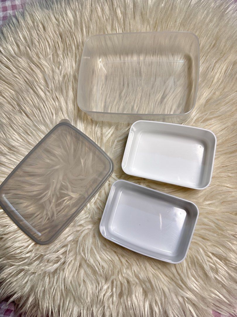 two-compartment rectangular lunch box or food container. (Category: Food Organization & Storage) located in Davao. Submitted by favoritepreloved (Listing ID 1471276717, Image 2). Description: 💜 Japan Plasticware 💜 High quality plastic 💜 14.5cm x 10.5cm x 4.5cm.