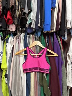 (Category: ) located in . Submitted by isabelasthriftclothes (Listing ID 1471209492, Image 1). Description: .