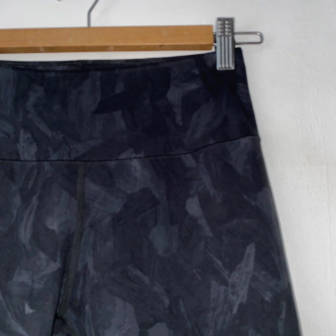 UNIQLO airism active leggings (Category: Activewear) located in San Jose del Monte. Submitted by mamiracky (Listing ID 1471180810, Image 3). Description: .
