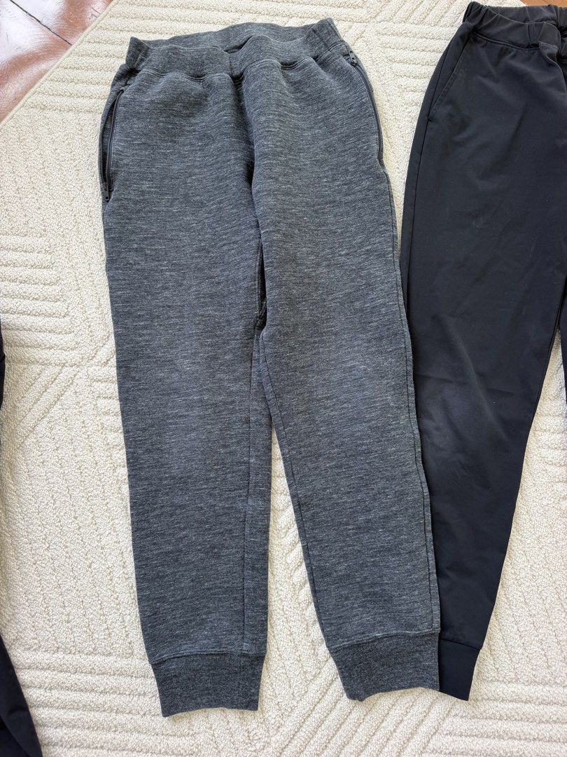 Uniqlo Kids Jogger Pants Bundle Size 160 (Category: Babies & Kids Fashion) located in Lipa City. Submitted by pauline0303 (Listing ID 1471155818, Image 3). Description: - Brand: Uniqlo - Size: 160 - Quantity: Bundle of 3 pairs (1 heather grey, 2 black) - Material: Soft fleece-like grey pair, smooth athletic fabric black pairs - Design: Elastic waistband with ribbed ankle cuffs - Versatile: Great for school, sports, or casual wear.
