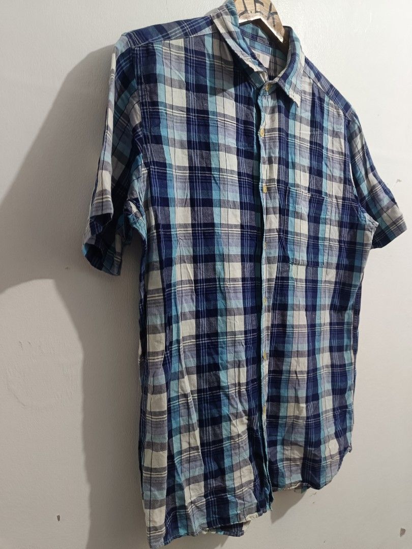 UNIQLO LENIN COTTON CHECK BUTTON SHIRT (Category: Formal Shirts) located in Cebu City. Submitted by madjekfinds (Listing ID 1471240709, Image 3). Description: UNIQLO LENIN COTTON CHECK BUTTON SHIRT EXCELLENT CONDITION NO ISSUE NEED WASH (WILL UPDATED ONCE WASHED) IZE LARGE W 22 L 30 PRICE PLUS SF CEBU GCASH/MARIBANK.