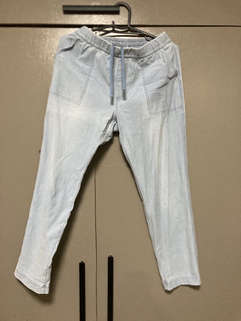 Uniqlo Light Blue Drawstring Pants Size M (Category: Jeans) located in Iligan City. Submitted by phoebedecluttersorigitems (Listing ID 1471217514, Image 1). Description: Uniqlo light blue pants in - size Medium - Waist measures 63 to 69 cm. - Made of 96% cotton and 4% spandex. - - Elastic waistband with a matching drawstring closure. - Front patch pockets included. - Soft denim with stretch comfort. -Super stretchable - You can Nego Lower price i