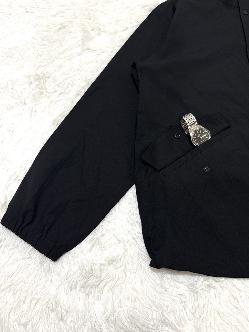 UNIQLO MEN’S BLOCKTECH PARKA JACKET SMALL TO MEDIUM (BLACK)❗️ (Category: Coats, Jackets and Outerwear) located in Manila. Submitted by itsmeian89 (Listing ID 1471283380, Image 3). Description: UNIQLO MEN’S BLOCKTECH PARKA JACKET SMALL TO MEDIUM (BLACK)❗️ GOOD AS NEW CONDITION❗️ FITS UP TO MEDIUM❗️ DIMENSIONS: LENGTH 26|WIDTH 21❗️ 9.8 OVER 10 CONDITION AND COLOR RATE❗️ COLOR MAY VARY DUE TO LIGHTNING❗️ NO ISSUE ❗️ MINE PLUS SHIPPING FEE❗️ JNT (PF)