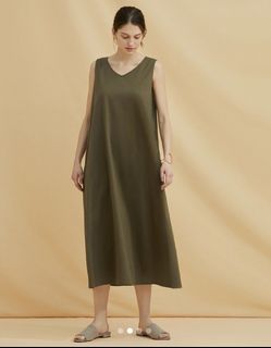 (Category: ) located in . Submitted by amorhesthrift (Listing ID 1471190668, Image 1). Description: .