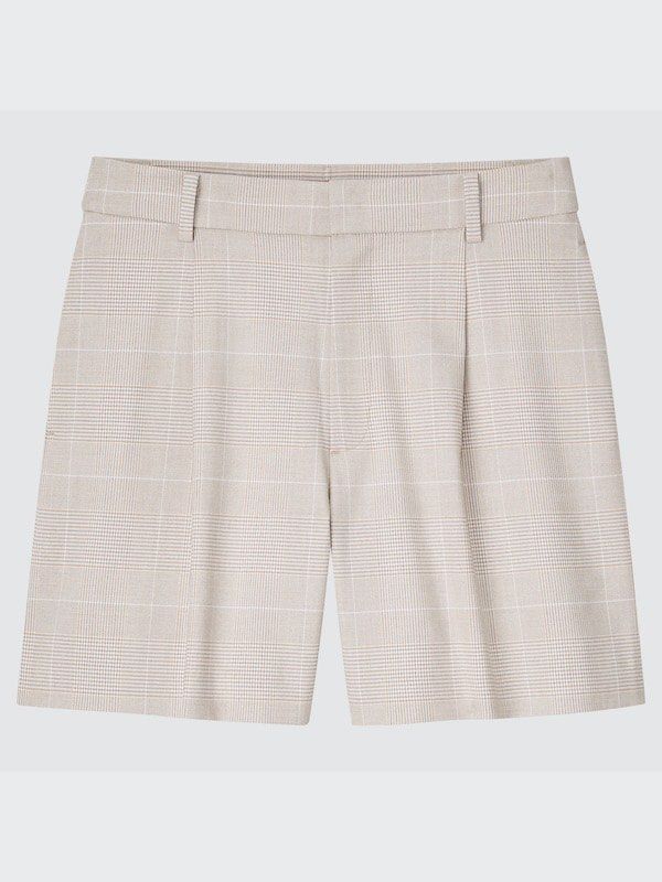 Uniqlo plaid shorts light brown, Medium (Category: Shorts) located in Mandaluyong City. Submitted by ourcscloset (Listing ID 1471152707, Image 1). Description: No flaws.