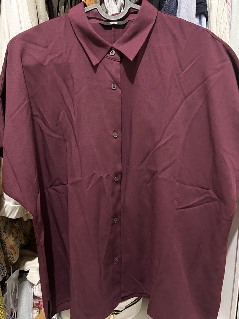Uniqlo Rayon Short Sleeve Blouse (Category: Blouses) located in Manila. Submitted by chicosstudio (Listing ID 1471248976, Image 2). Description: Location: Cubao.