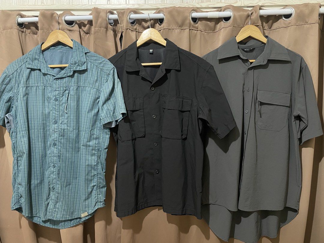 Uniqlo Utility Polo (Category: Formal Shirts) located in Davao. Submitted by waragudfindsll (Listing ID 1471137204, Image 3). Description: Uniqlo Utility Polo L on tag 23.5X28 Excellent.