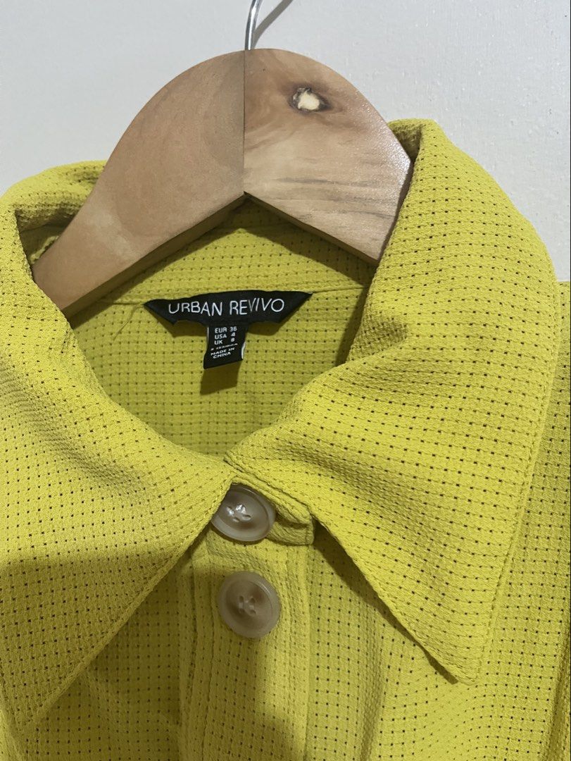Urban Revivo Longsleeve (Category: Longsleeves) located in Quezon City. Submitted by zhin85 (Listing ID 1471244288, Image 2). Description: .