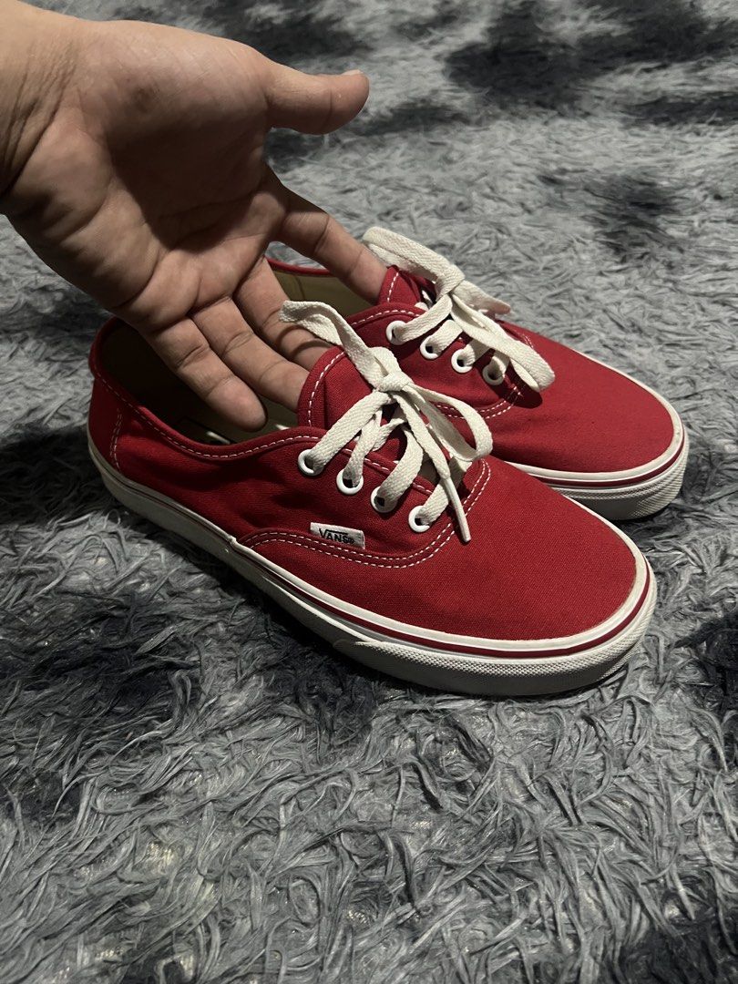 Vans classic red sneakers (Category: Sneakers) located in Cebu City. Submitted by drip_block (Listing ID 1471254989, Image 2). Description: Size US 6.0 for men US 7.5 for women.