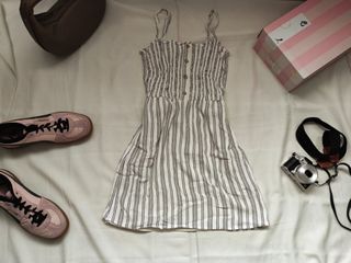 (Category: ) located in . Submitted by emmas.ukay.finds (Listing ID 1471128709, Image 1). Description: .