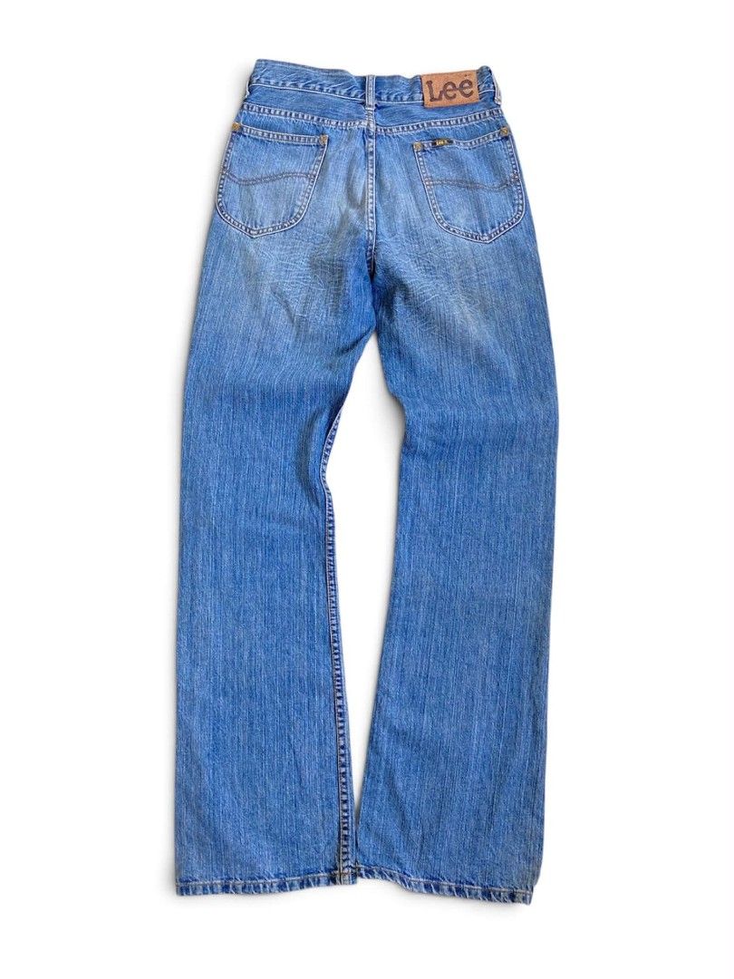 VINTAGE LEE BAGGY PANTS (Category: Jeans) located in Cauayan City . Submitted by reigner_thrift (Listing ID 1471200583, Image 2). Description: VINTAGE LEE BAGGY PANTS Size:27 LO:9 L:42.5 Condition: Excellent Issue: None Color 10/10.