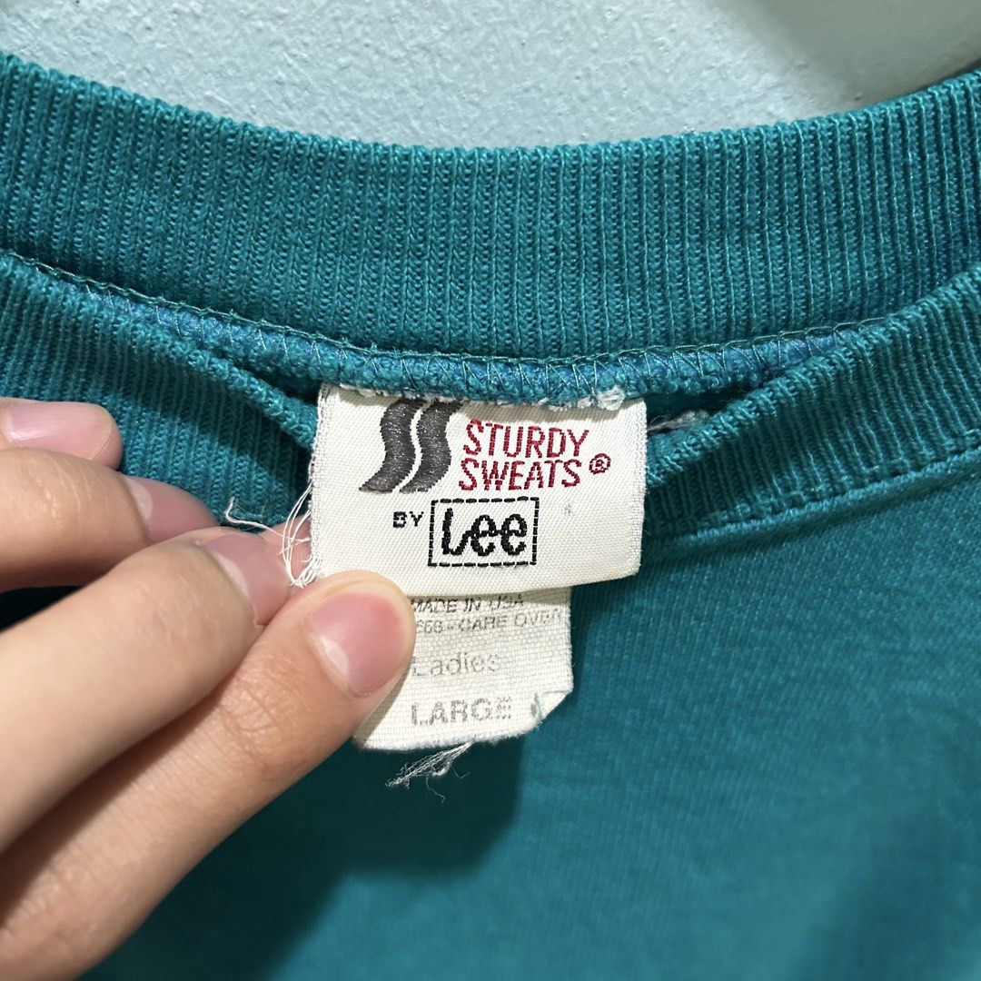 Vintage Lee Crewneck Sweatshirt (Category: Coats, Jackets and Outerwear) located in Dagupan City. Submitted by macavex (Listing ID 1471244835, Image 2). Description: Large on tag 21.5” x 25.5” ₱ 1,000, obo.