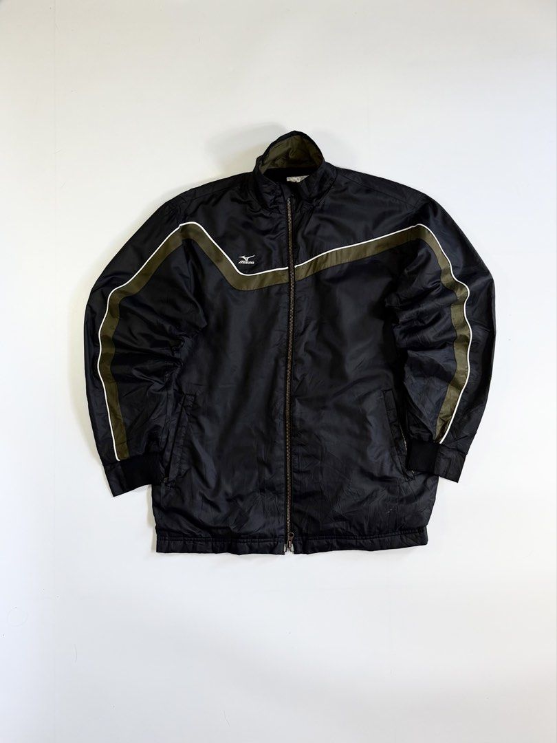 vintage mizuno windbreaker jacket (Category: Activewear) located in Manila. Submitted by styleandfly191238 (Listing ID 1471155873, Image 1). Description: length 28 width 23 issue none conditions excellent color rate 10/10 better in personal fav piece unli vc to check the item to assure your assurance .