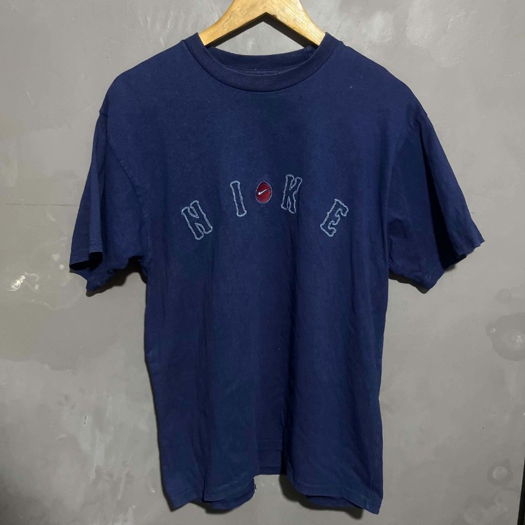Vintage Nike Red Tag Embroidered Logo (Category: Tshirts & Polo Shirts ) located in Calauan. Submitted by randomthrift.ph (Listing ID 1471285000, Image 1). Description: Small on tag fit to Medium up to Semi Large.