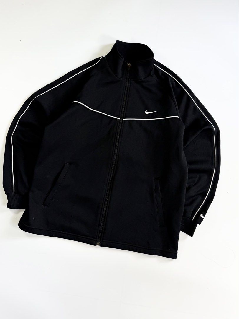 vintage nike track jacket lining (Category: Activewear) located in Manila. Submitted by styleandfly191238 (Listing ID 1471149545, Image 3). Description: length 26 width 21 issue none conditions excellent color rate 10/10 better in personal fav piece unli vc to check the item to assure your assurance .
