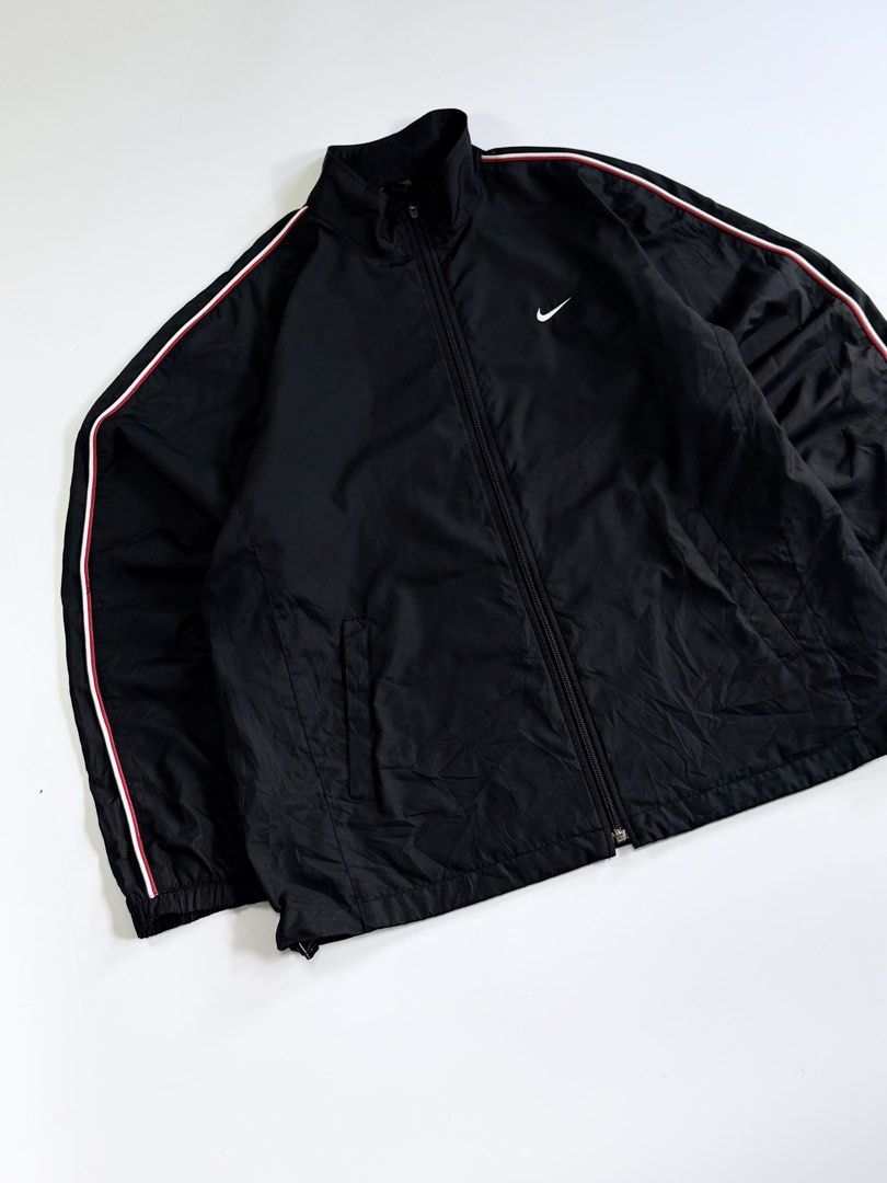 vintage nike windbreaker jacket (Category: Activewear) located in Manila. Submitted by styleandfly191238 (Listing ID 1471157983, Image 2). Description: length 28 width 23 issue none conditions excellent color rate 10/10 better in personal fav piece unli vc to check the item to assure your assurance .
