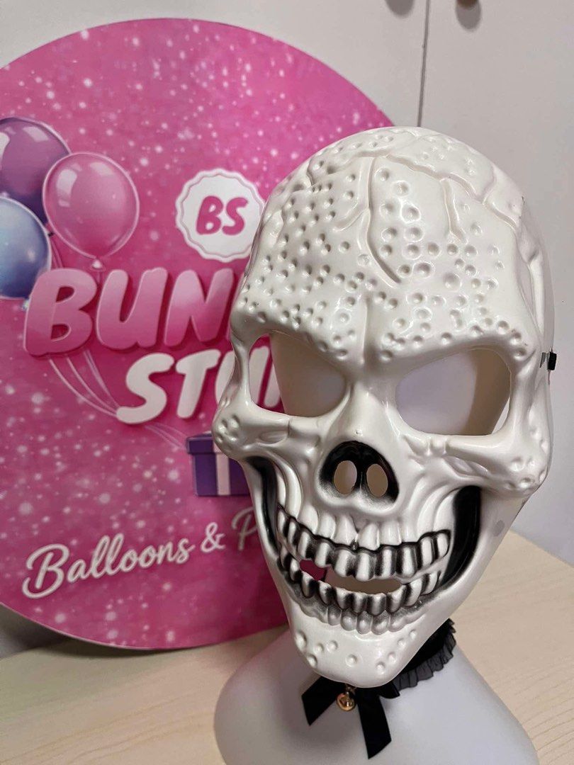 White skull mask (Category: Face Masks & Face Shields) located in Pasig City. Submitted by tuscano (Listing ID 1471238475, Image 1). Description: perfect for halloween costume dm if interested! .