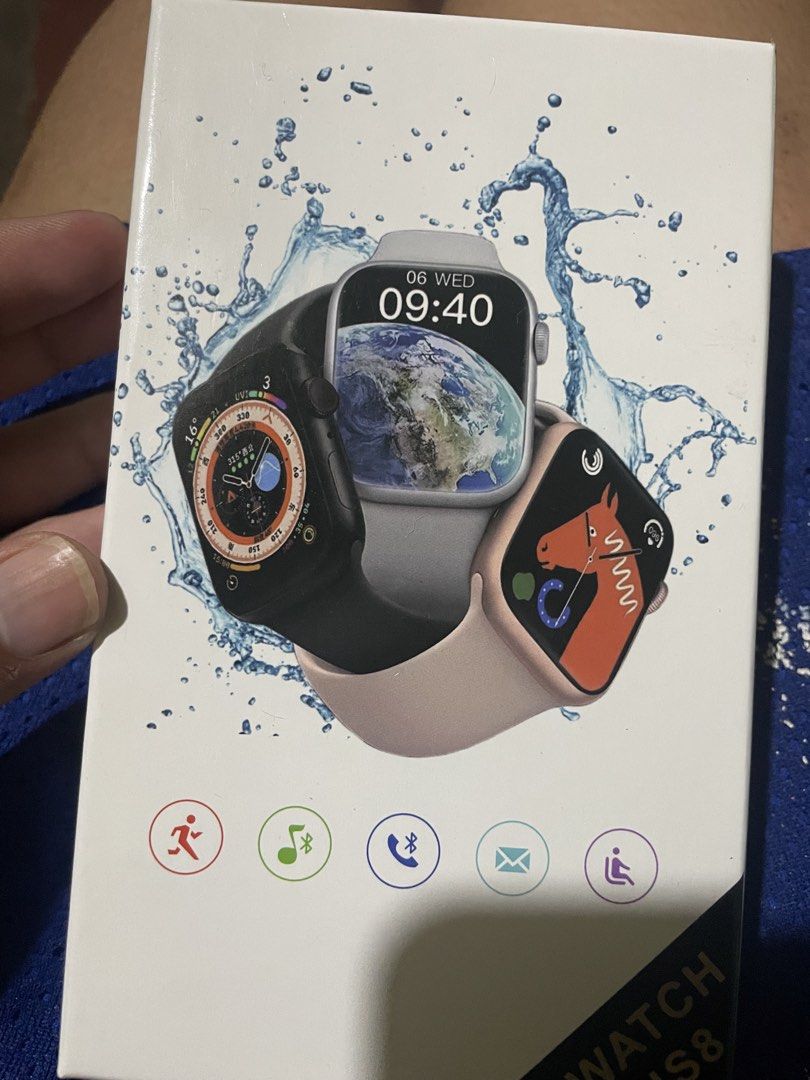 With charger and box (Category: Wearables & Smart Watches) located in Manila. Submitted by brammdaya (Listing ID 1471200194, Image 1). Description: Good condition no issue with box and charger .