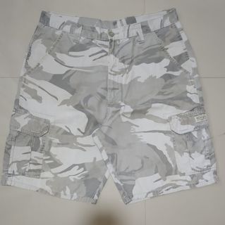 (Category: ) located in . Submitted by cyprus.thrift (Listing ID 1471271897, Image 1). Description: .