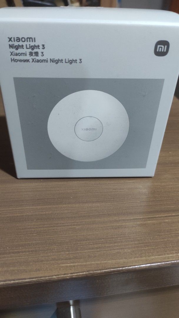 Xiaomi Night Light 3 (Category: Lighting) located in Quezon City. Submitted by friendlym84146 (Listing ID 1471260865, Image 1). Description: - Product: Xiaomi Night Light 3 - Condition: Brand new - Design: Sleek white circular design with Mi branding - Ideal for: Bedroom, hallway, or nursery lighting - Status: Ready to use.