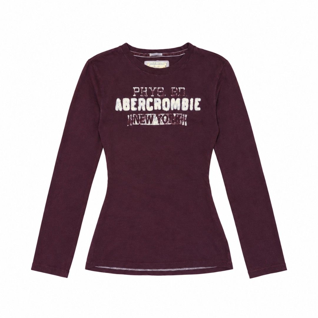 Y2k Abercrombie long sleeve (Category: Coats, Jackets and Outerwear) located in Naga. Submitted by justthrift09 (Listing ID 1471268122, Image 1). Description: size medium good condition.