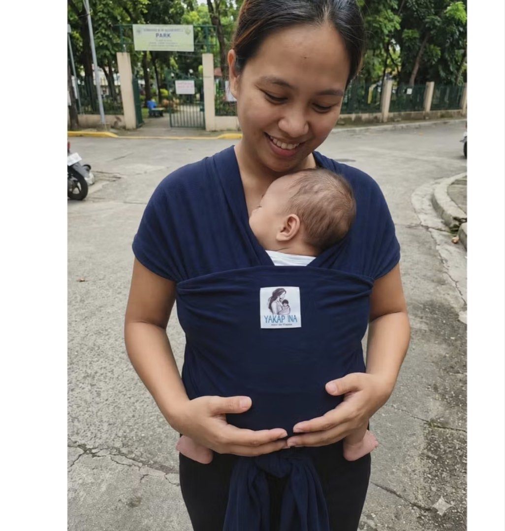 Yakap Ina Stretchy Wrap (Navy-Regular size) (Category: Carriers & Slings) located in Caloocan City. Submitted by thetidytreadph (Listing ID 1471146406, Image 3). Description: Never used.