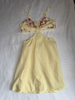 (Category: ) located in . Submitted by closetbylex_ (Listing ID 1471190916, Image 1). Description: .
