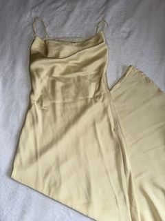 (Category: ) located in . Submitted by closetbylex_ (Listing ID 1471191993, Image 1). Description: .